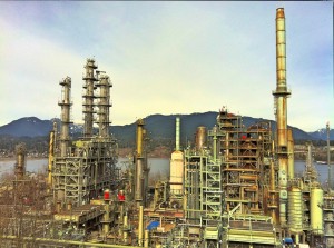 Oil_refinery_canada